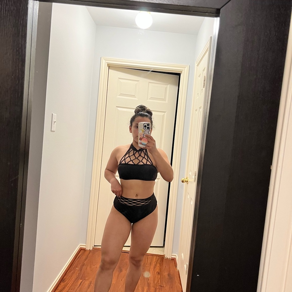 Cute black swim top and bottom
